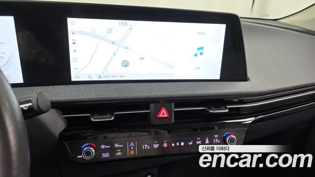Kia EV6 Long Range Air 2023 — фото 13