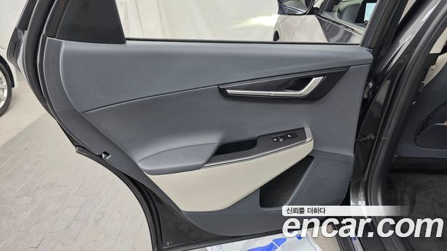 Kia EV6 Long Range Air 2023 — фото 25