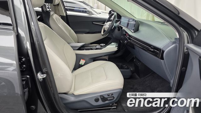 Kia EV6 Long Range Air 2023 — фото 26