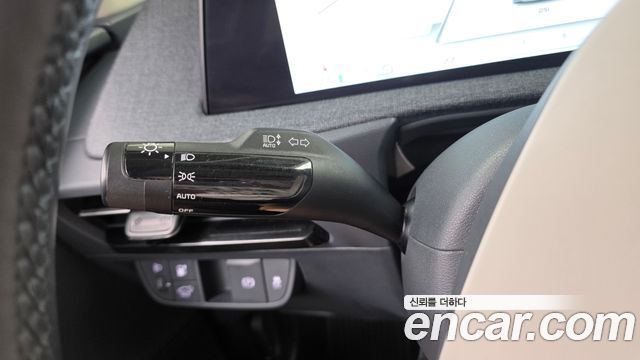 Kia EV6 Long Range Air 2023 — фото 28