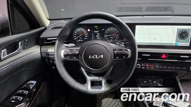 Kia K5 (III) 2.0 Signature 2025 — фото 13