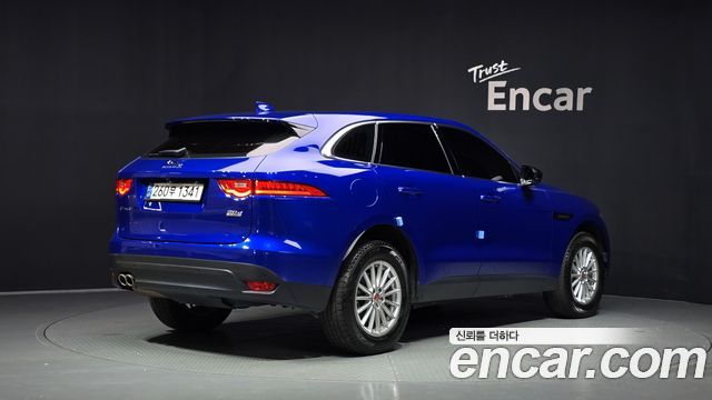 Jaguar F-PACE 20d Prestige 2018 — фото 2
