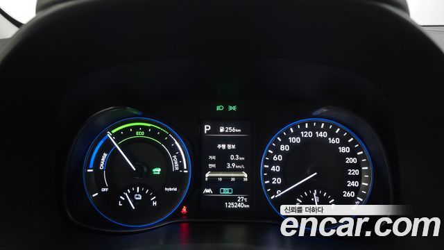 Hyundai Kona Hybrid Modern 2023 — фото 8