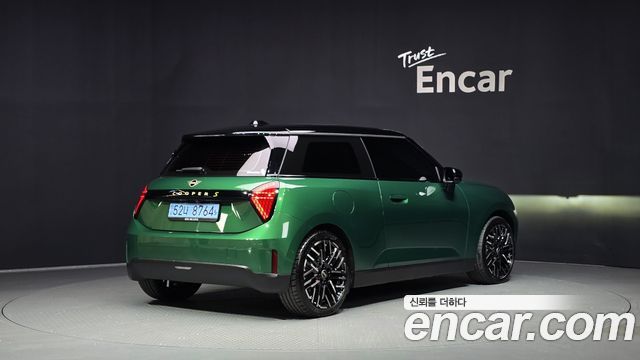 MINI Cooper Electric (IV) SE Favoured 2024 — фото 2