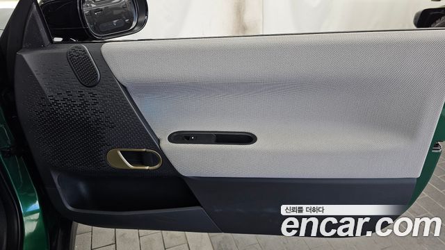 MINI Cooper Electric (IV) SE Favoured 2024 — фото 25