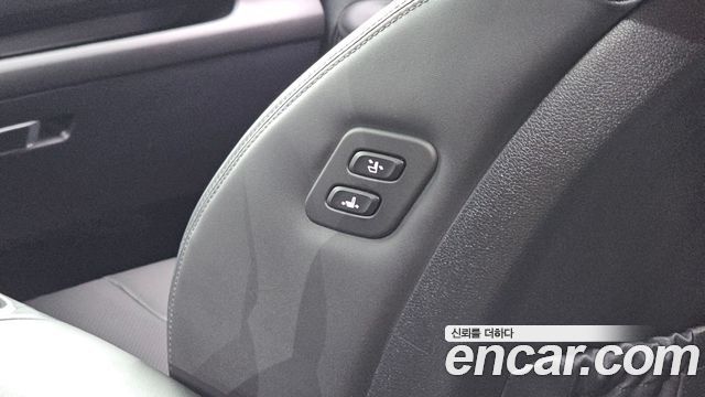 Hyundai Santa Fe Diesel 2.2 2WD Prestige 2022 — фото 19