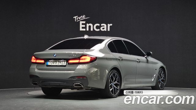 BMW 5 Series (G30) 530e M Sport 2022 — фото 2