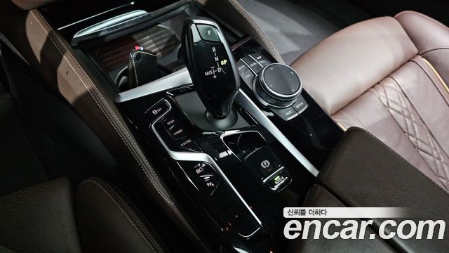 BMW 5 Series (G30) 530e M Sport 2022 — фото 9