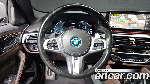 BMW 5 Series (G30) 530e M Sport 2022 — фото 13