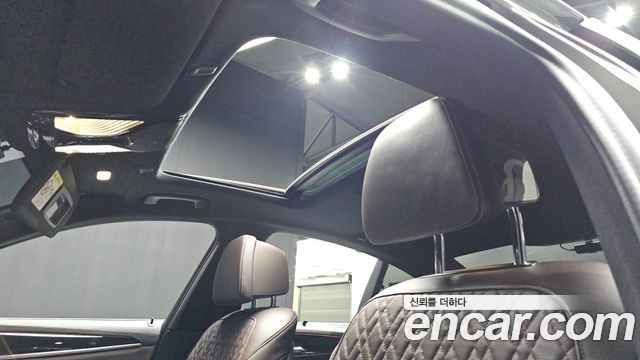 BMW 5 Series (G30) 530e M Sport 2022 — фото 18