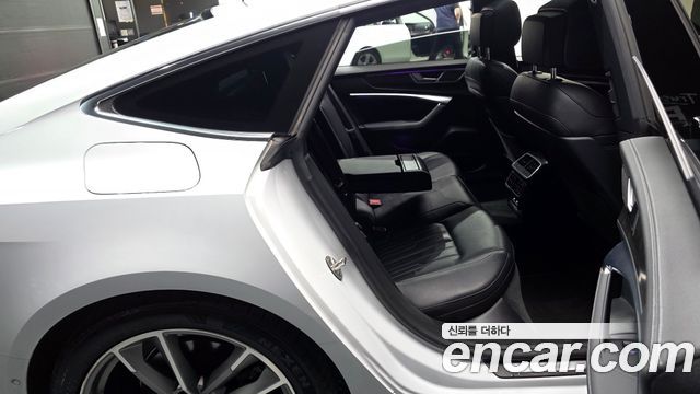 Audi A7 (4K) 55 TFSI Quattro Premium 2020 — фото 11