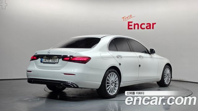 Mercedes-Benz E-Class (W213) E250 Exclusive 2021 — фото 2