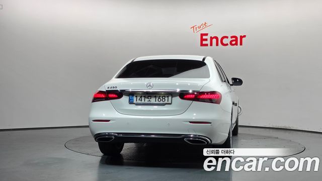 Mercedes-Benz E-Class (W213) E250 Exclusive 2021 — фото 4