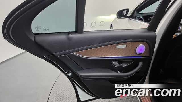 Mercedes-Benz E-Class (W213) E250 Exclusive 2021 — фото 25