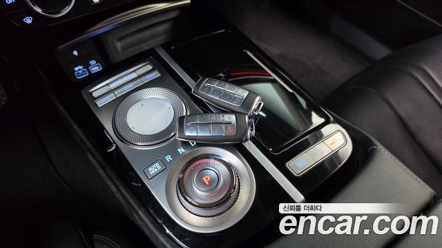 Genesis G80 (RG3) Gasoline 2.5 Turbo AWD 2022 — фото 9