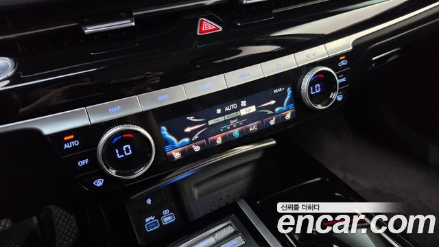 Genesis G80 (RG3) Gasoline 2.5 Turbo AWD 2022 — фото 32