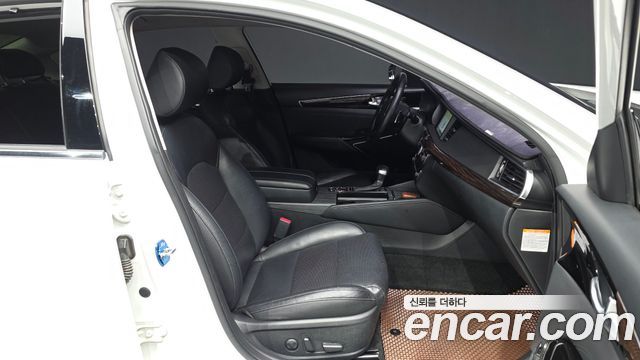 Kia K7 Hybrid Noblesse 2019 — фото 11