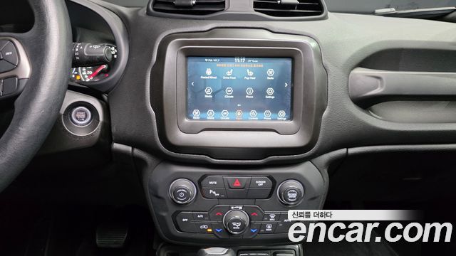 Jeep Renegade 1.3 Longitude 2022 — фото 18
