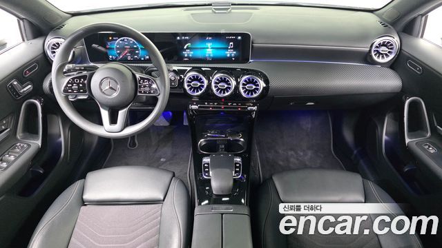 Mercedes-Benz A-Class (W177) A220 Hatchback 2020 — фото 7