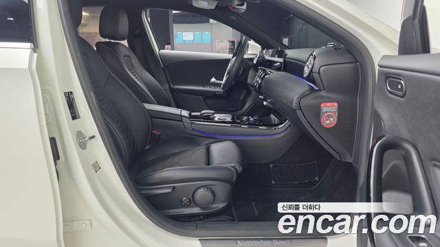 Mercedes-Benz A-Class (W177) A220 Hatchback 2020 — фото 15