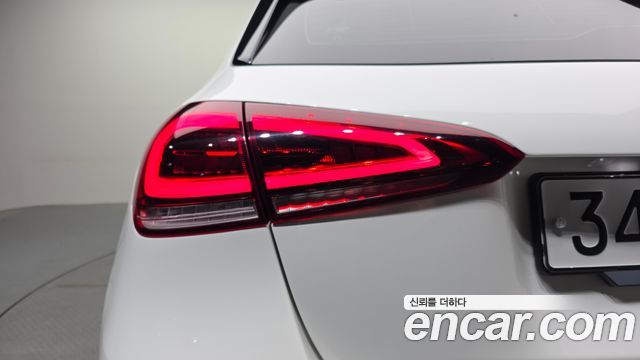 Mercedes-Benz A-Class (W177) A220 Hatchback 2020 — фото 29