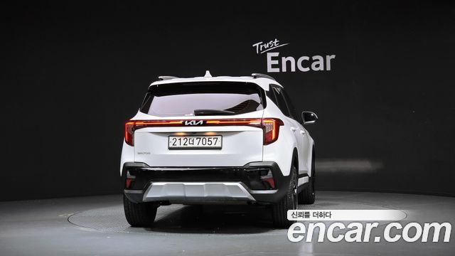 Kia Seltos Gasoline 1.6 Turbo 2WD Signature 2023 — фото 4