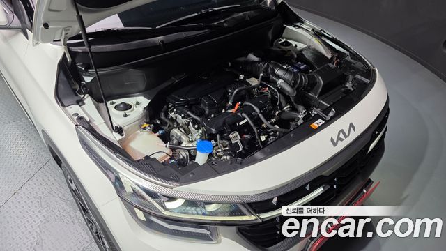 Kia Seltos Gasoline 1.6 Turbo 2WD Signature 2023 — фото 6