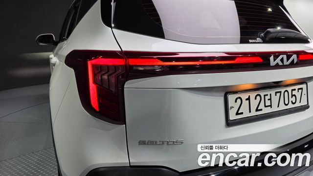 Kia Seltos Gasoline 1.6 Turbo 2WD Signature 2023 — фото 23