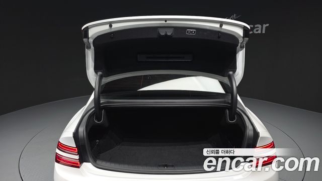 Genesis G80 (RG3) Gasoline 2.5 Turbo AWD 2022 — фото 32