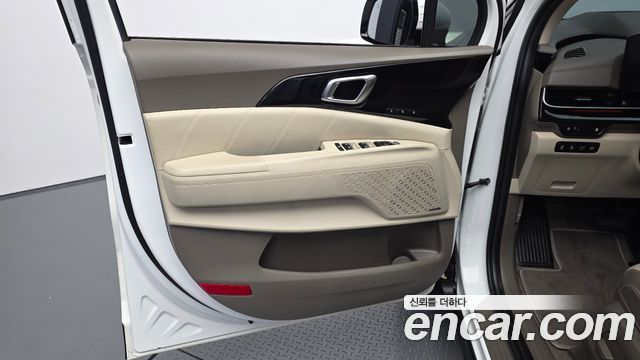 Kia Carnival (IV) HEV 9seater Signature 2024 — фото 25