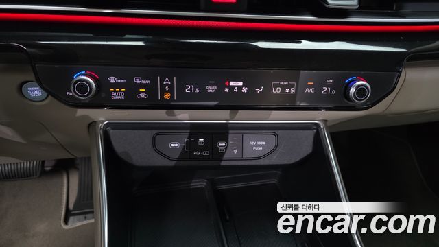 Kia Carnival (IV) HEV 9seater Signature 2024 — фото 27