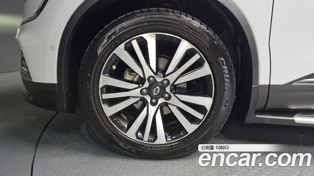 Renault Korea QM6 2.0 LPe Premiere 2WD 2023 — фото 5