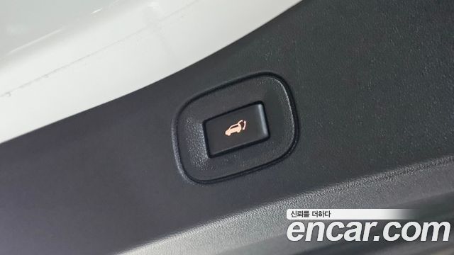 Renault Korea QM6 2.0 LPe Premiere 2WD 2023 — фото 19