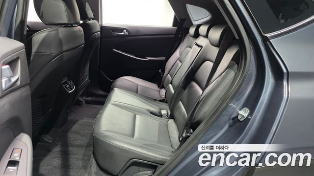Hyundai Tucson Gasoline 1.6 turbo 2WD Premium 2019 — фото 11
