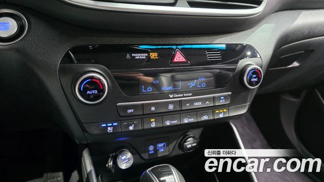 Hyundai Tucson Gasoline 1.6 turbo 2WD Premium 2019 — фото 17