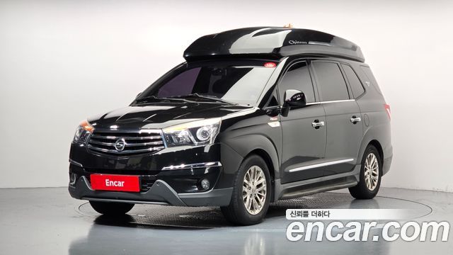 KG Mobility (SsangYong) Korando Turismo 4WD Chateau 9-seater 2015 — фото 1