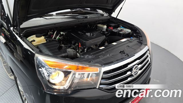 KG Mobility (SsangYong) Korando Turismo 4WD Chateau 9-seater 2015 — фото 6