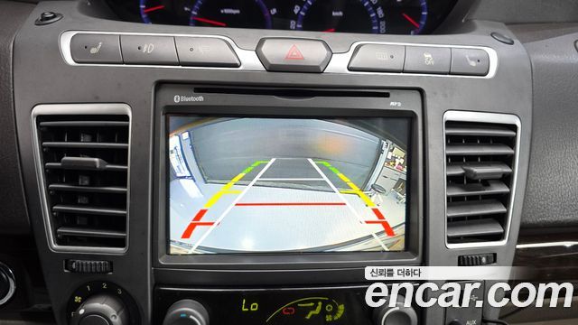 KG Mobility (SsangYong) Korando Turismo 4WD Chateau 9-seater 2015 — фото 19