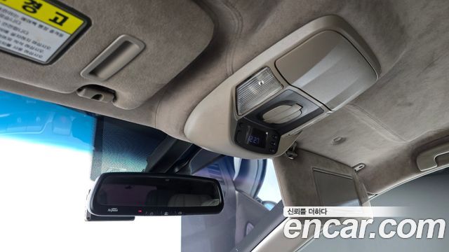 KG Mobility (SsangYong) Korando Turismo 4WD Chateau 9-seater 2015 — фото 24
