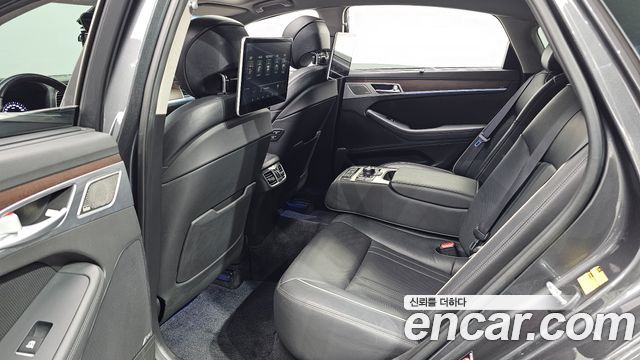 Genesis G80 3.8 GDI AWD Prestige 2017 — фото 15