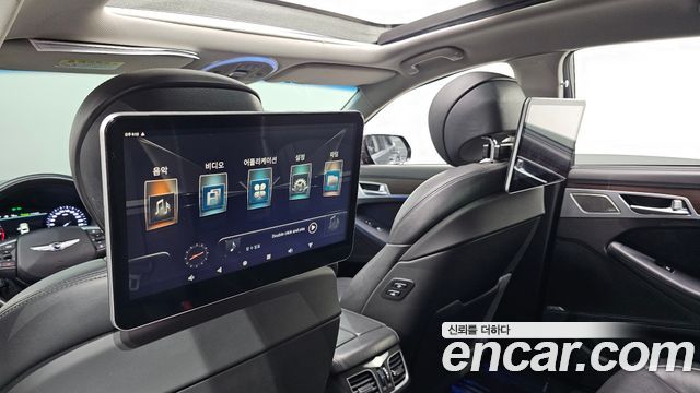 Genesis G80 3.8 GDI AWD Prestige 2017 — фото 23