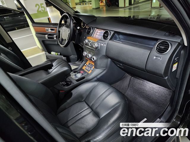Land Rover Discovery 4 3.0 SDV6 SE 2012 — фото 10