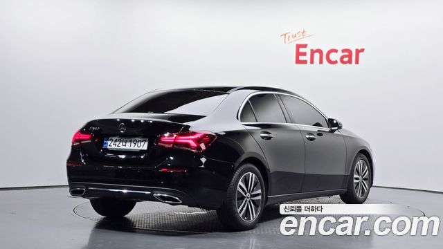 Mercedes-Benz A-Class (W177) A220 Sedan 2022 — фото 2