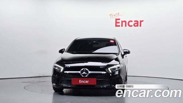 Mercedes-Benz A-Class (W177) A220 Sedan 2022 — фото 3