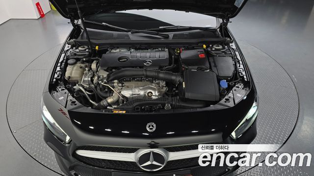 Mercedes-Benz A-Class (W177) A220 Sedan 2022 — фото 6
