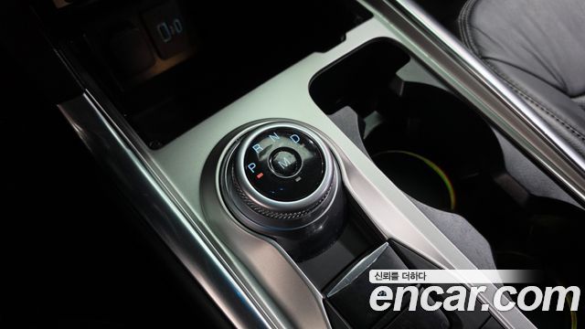 Ford Explorer (VI) 2.3 LimIted 4WD 2020 — фото 9