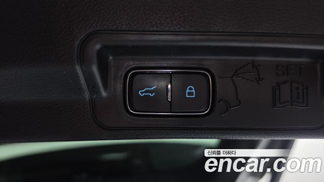 Ford Explorer (VI) 2.3 LimIted 4WD 2020 — фото 18
