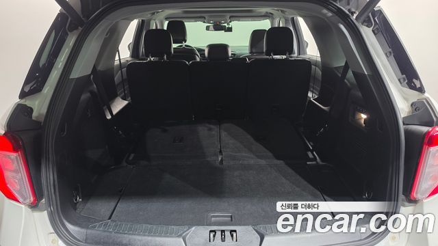 Ford Explorer (VI) 2.3 LimIted 4WD 2020 — фото 19