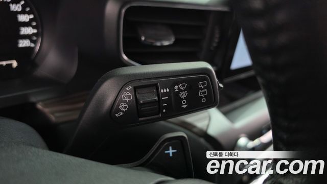 Ford Explorer (VI) 2.3 LimIted 4WD 2020 — фото 28