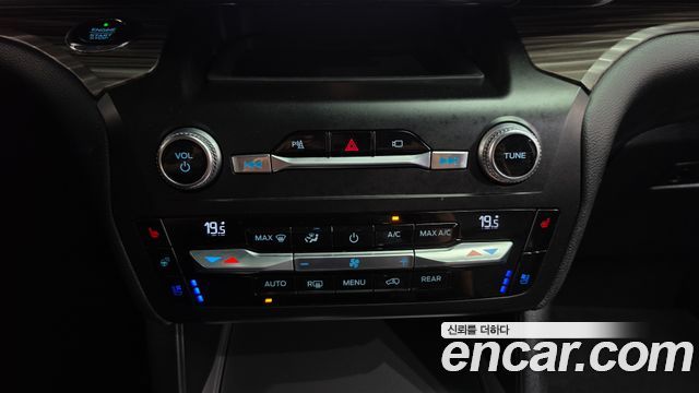 Ford Explorer (VI) 2.3 LimIted 4WD 2020 — фото 32